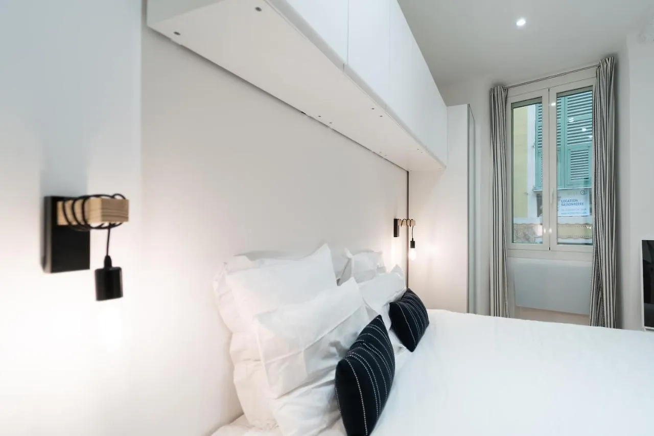 Suite Fusion - Charme De L'Ancien Et Confort Moderne - Vieux Nice - 2 Chambres - Wifi - 5 Min Des Plages - 30 Min De Cannes Et Monaco Apartment