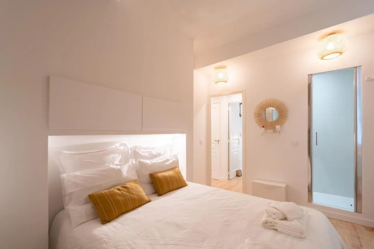 Suite Fusion - Charme De L'Ancien Et Confort Moderne - Vieux Nice - 2 Chambres - Wifi - 5 Min Des Plages - 30 Min De Cannes Et Monaco